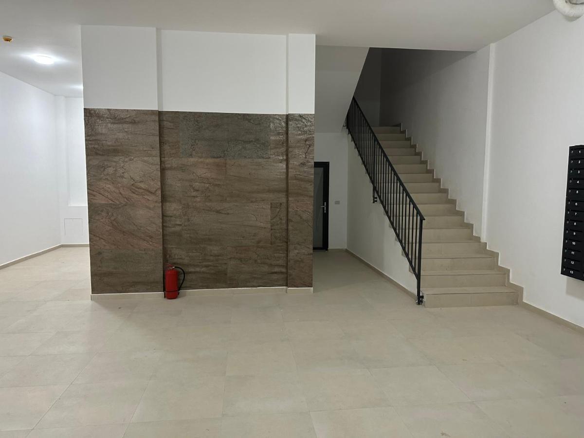 In Apart Hotel Bucureşti Ngoại thất bức ảnh