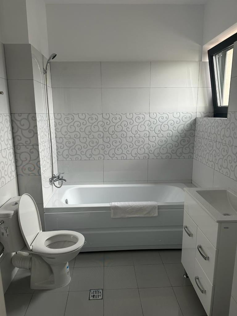 In Apart Hotel Bucureşti Ngoại thất bức ảnh