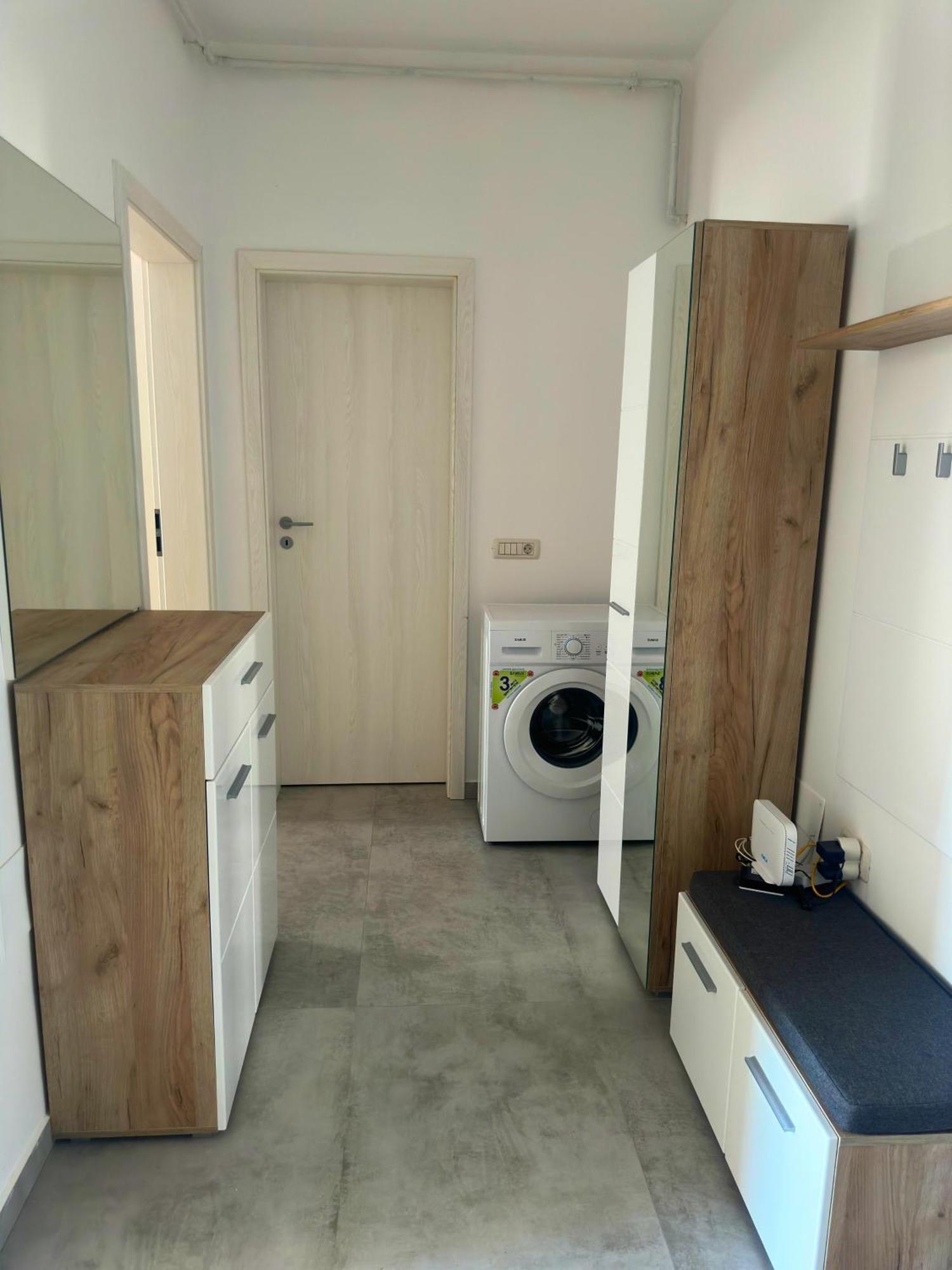 In Apart Hotel Bucureşti Ngoại thất bức ảnh